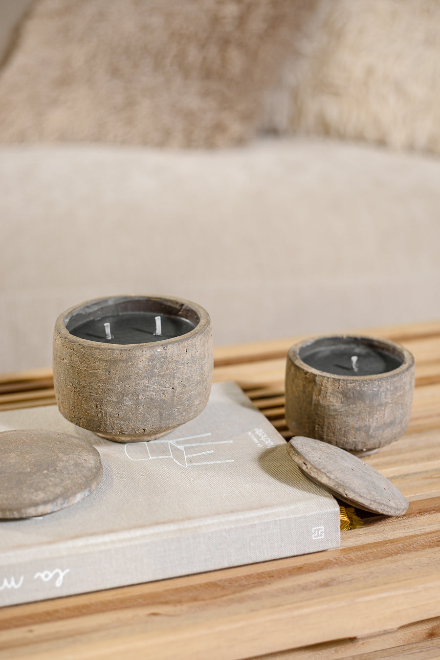 נר צמנטו ליד נטוראל בראון M