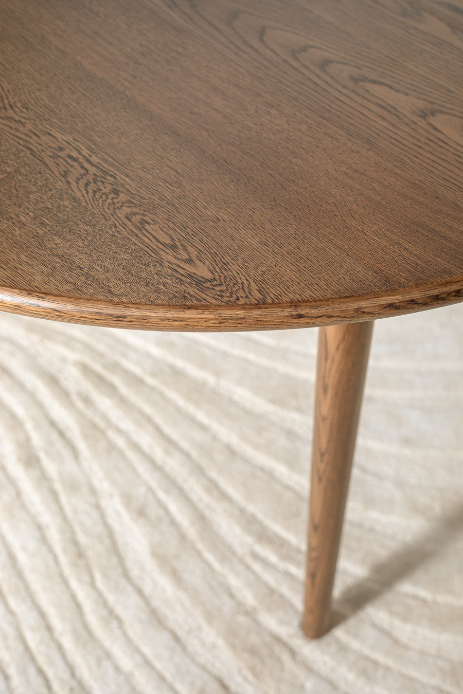 שולחן מרטינה עגול נפתח וולנאט