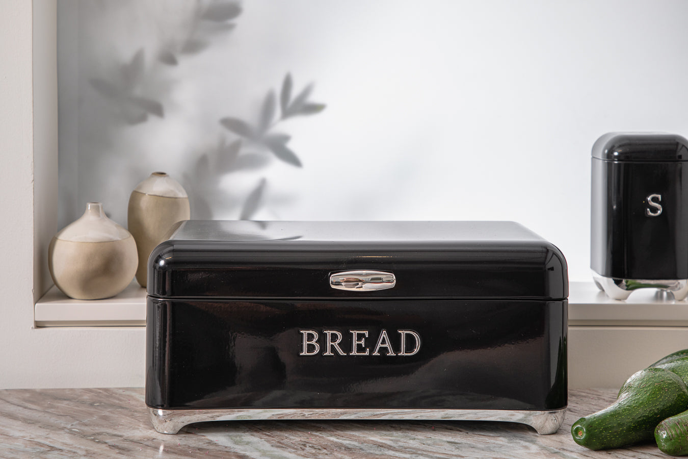 BREAD בוקס בלאק