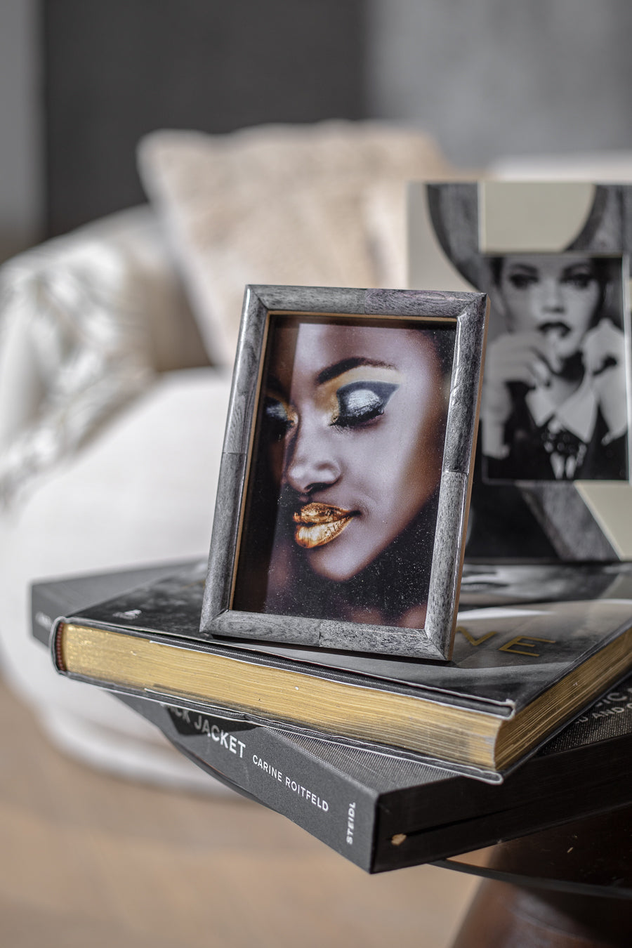 מסגרת לתמונה אלסנדרו סמוק