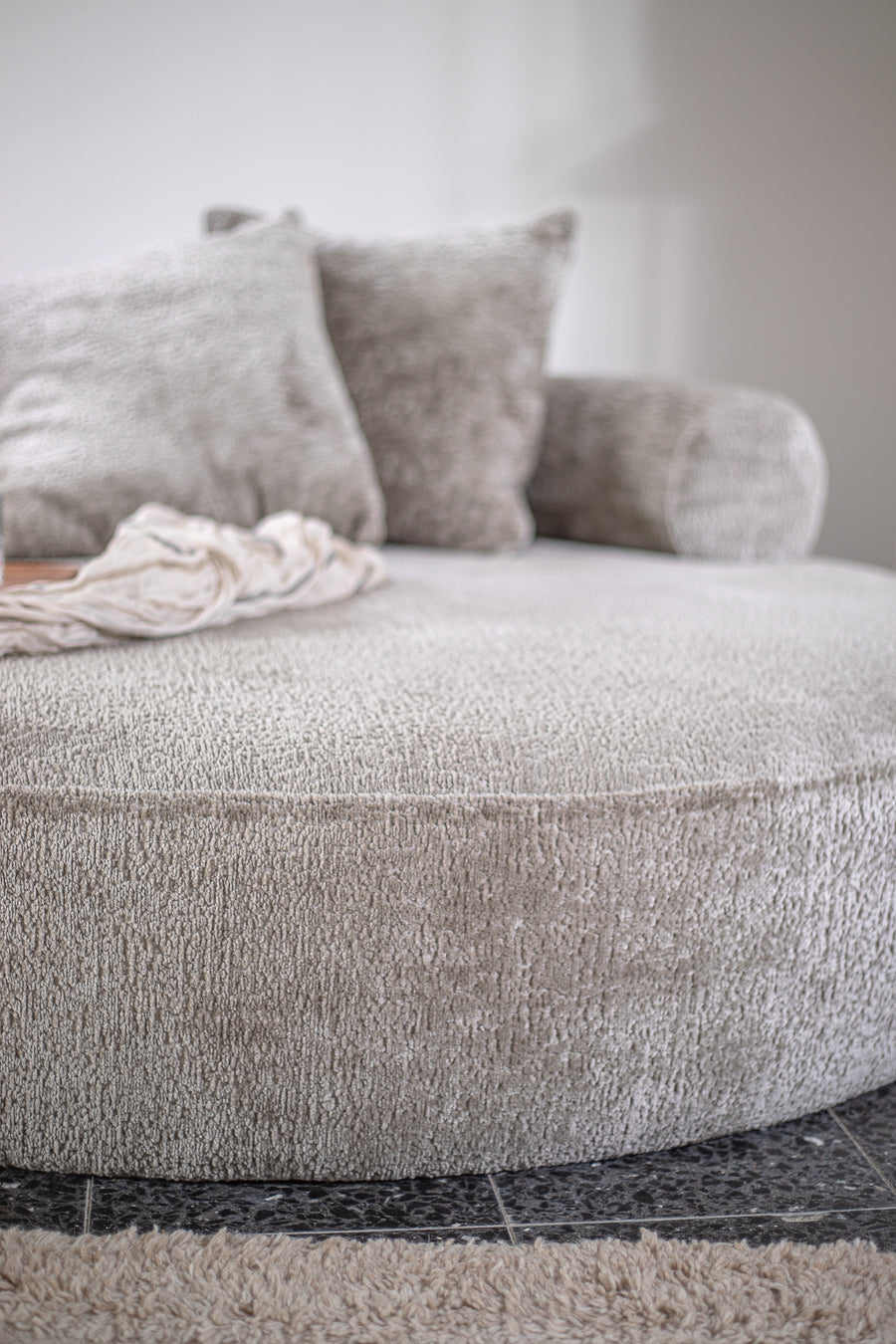 לאב סיט לומינה אייבורי