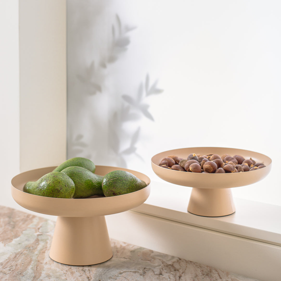 מגש סווידיש על רגל מילקי L