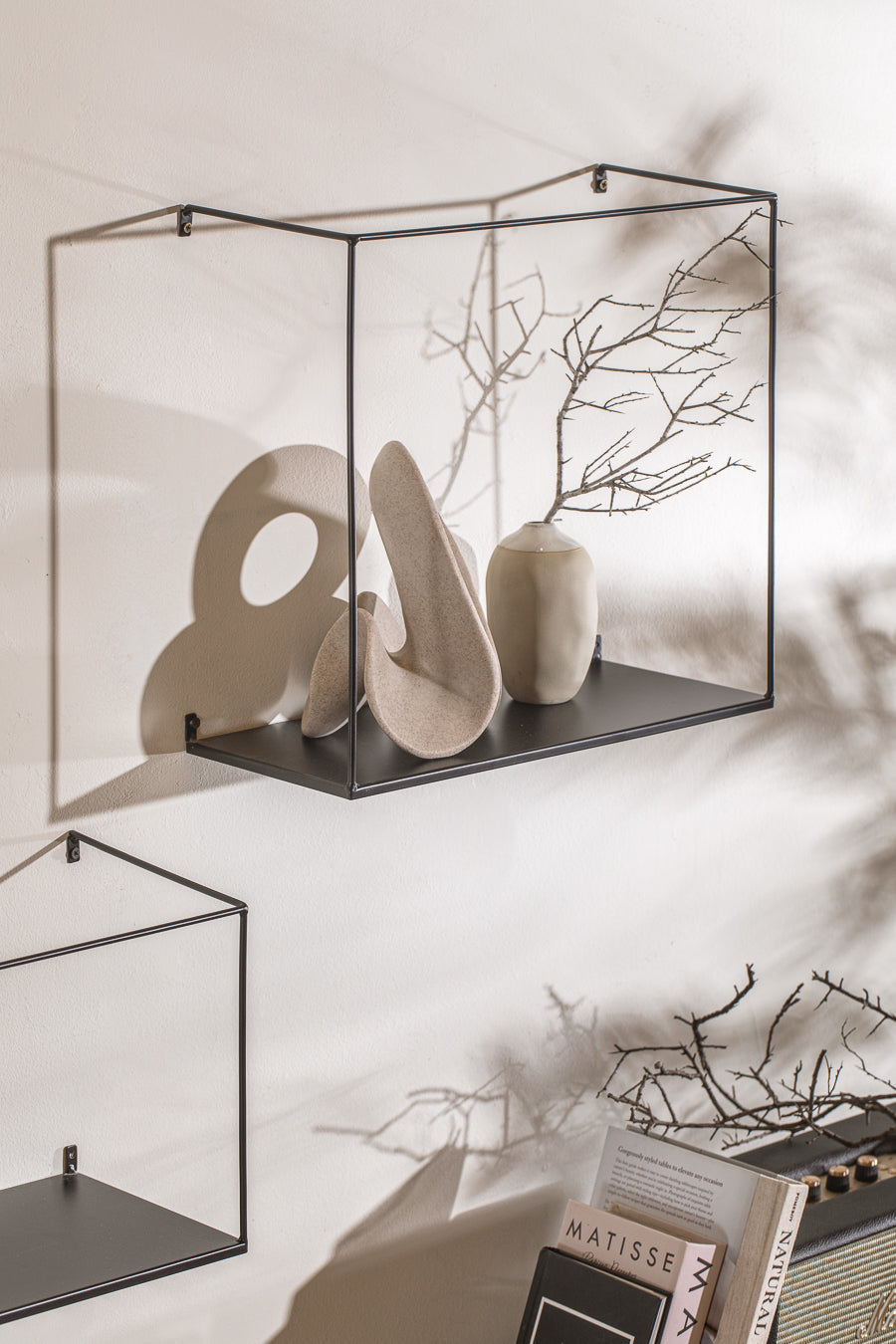 וול שלף סווידיש בלאק סקוור