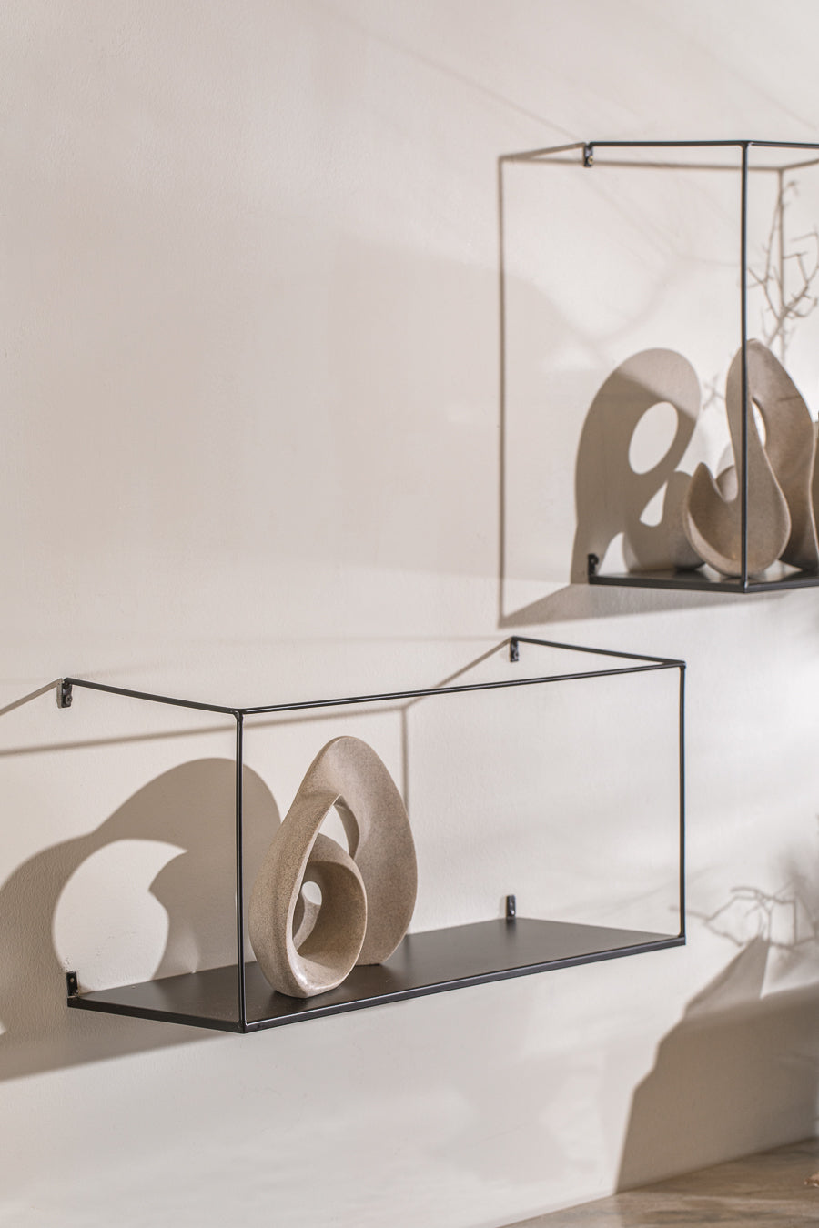 וול שלף סווידיש בלאק