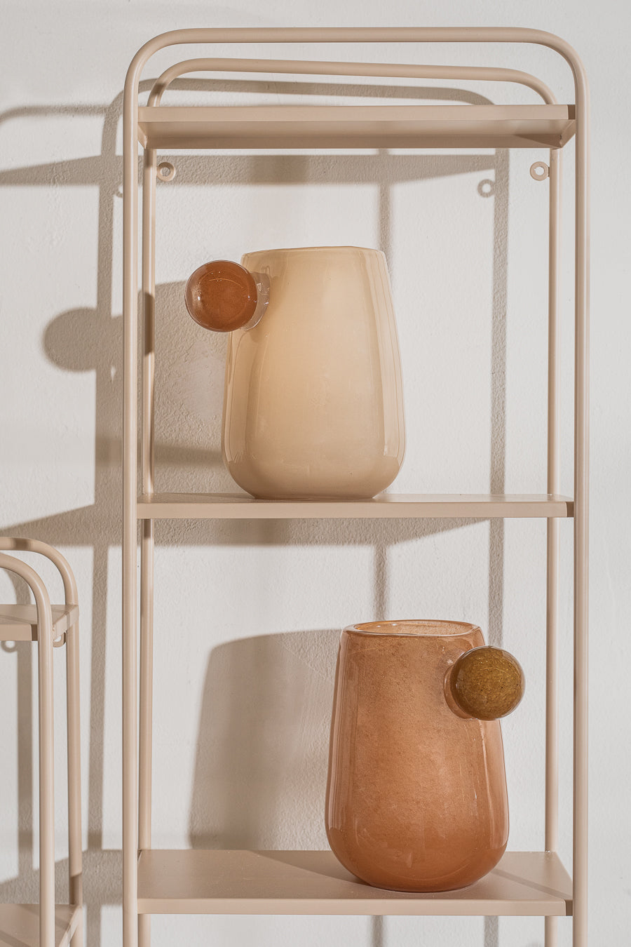 ואזה ארטי סמוק ווייט M