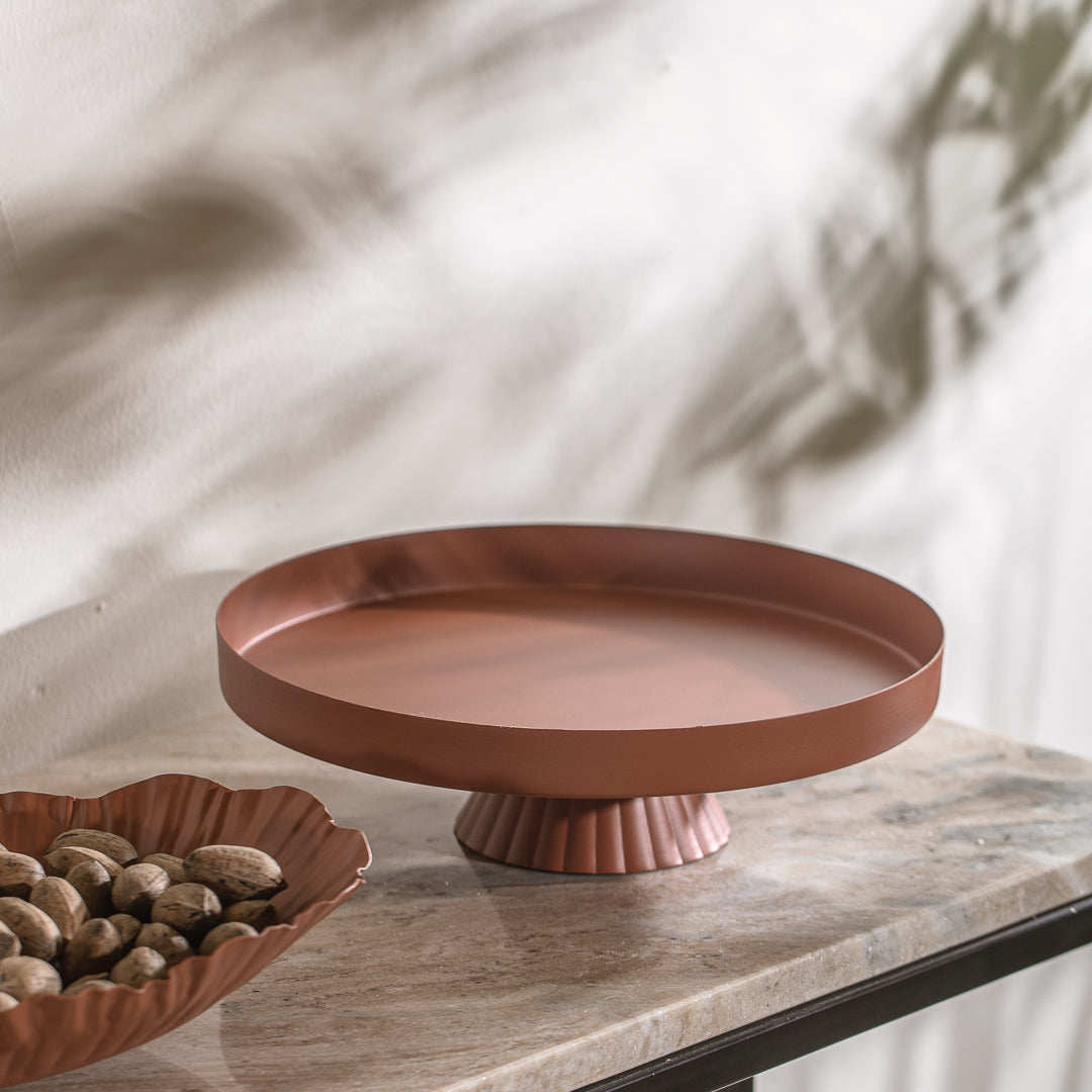 מגש על רגל דקו קרימסון