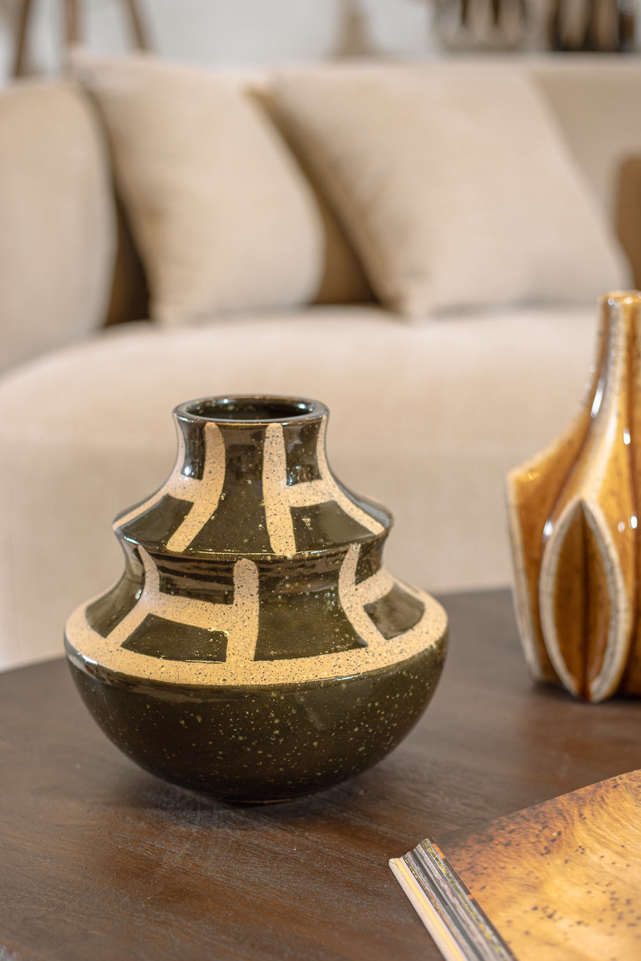 ואזה אינדיגו בלאק