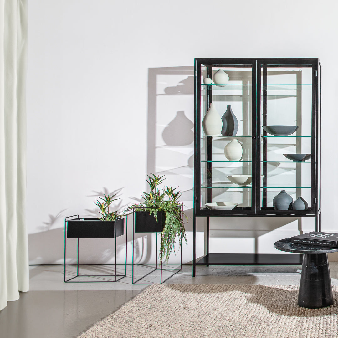 אדנית סווידיש בלאק L