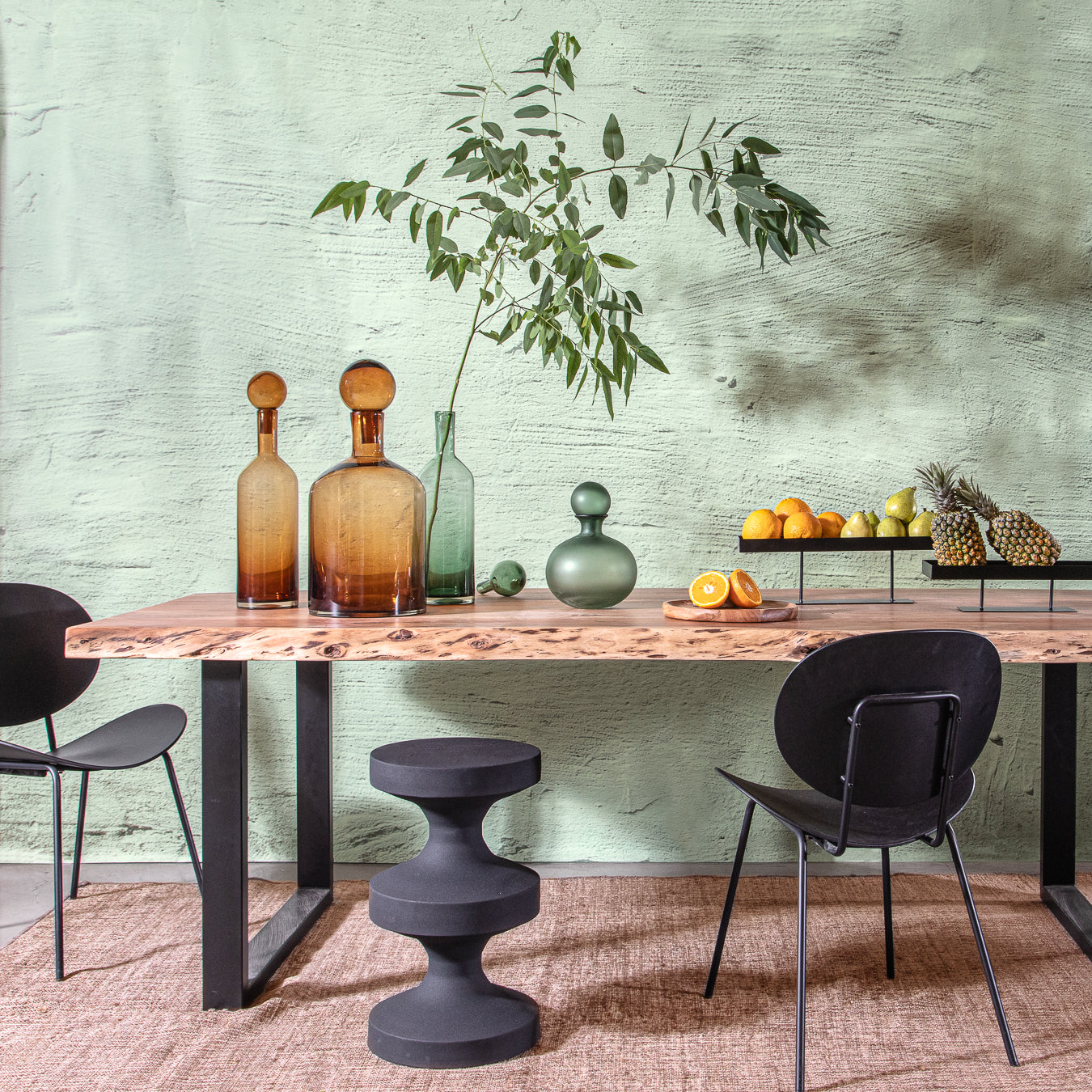 סטנדינג טריי בלאק S