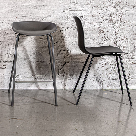 רינו בר צ'ייר גריי