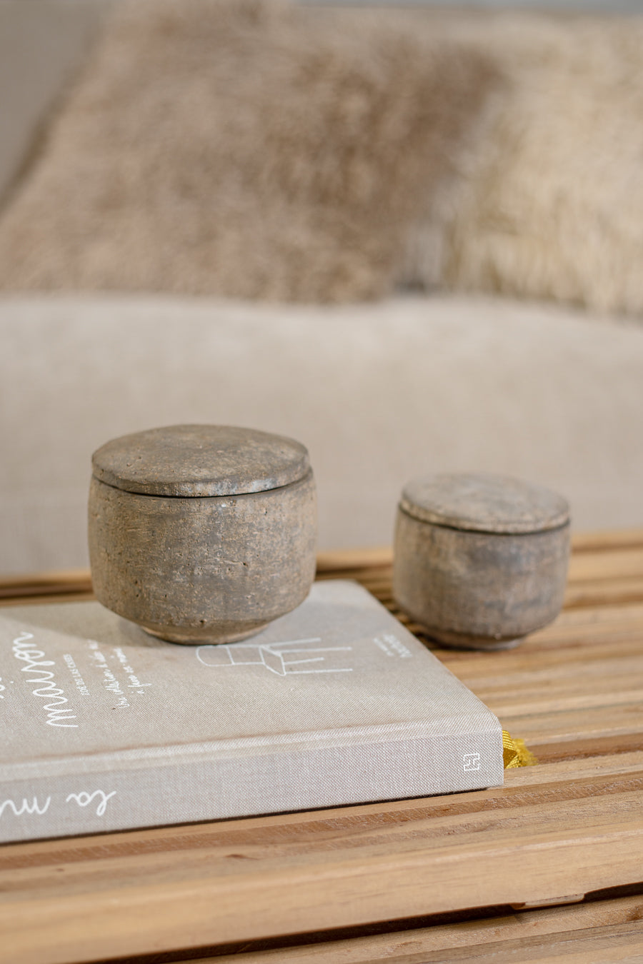 נר צמנטו ליד נטוראל בראון S