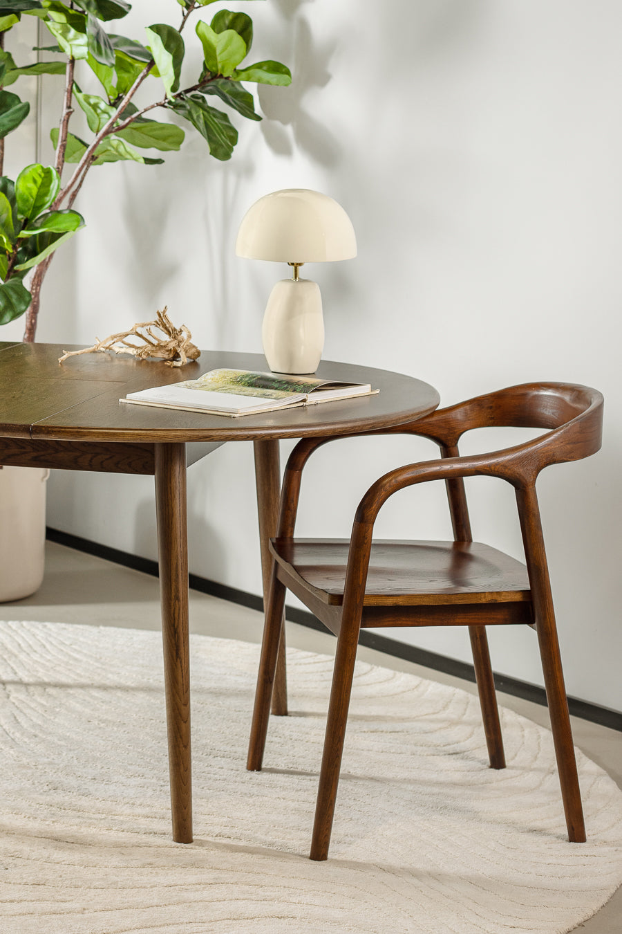 כיסא אוליבר בראון