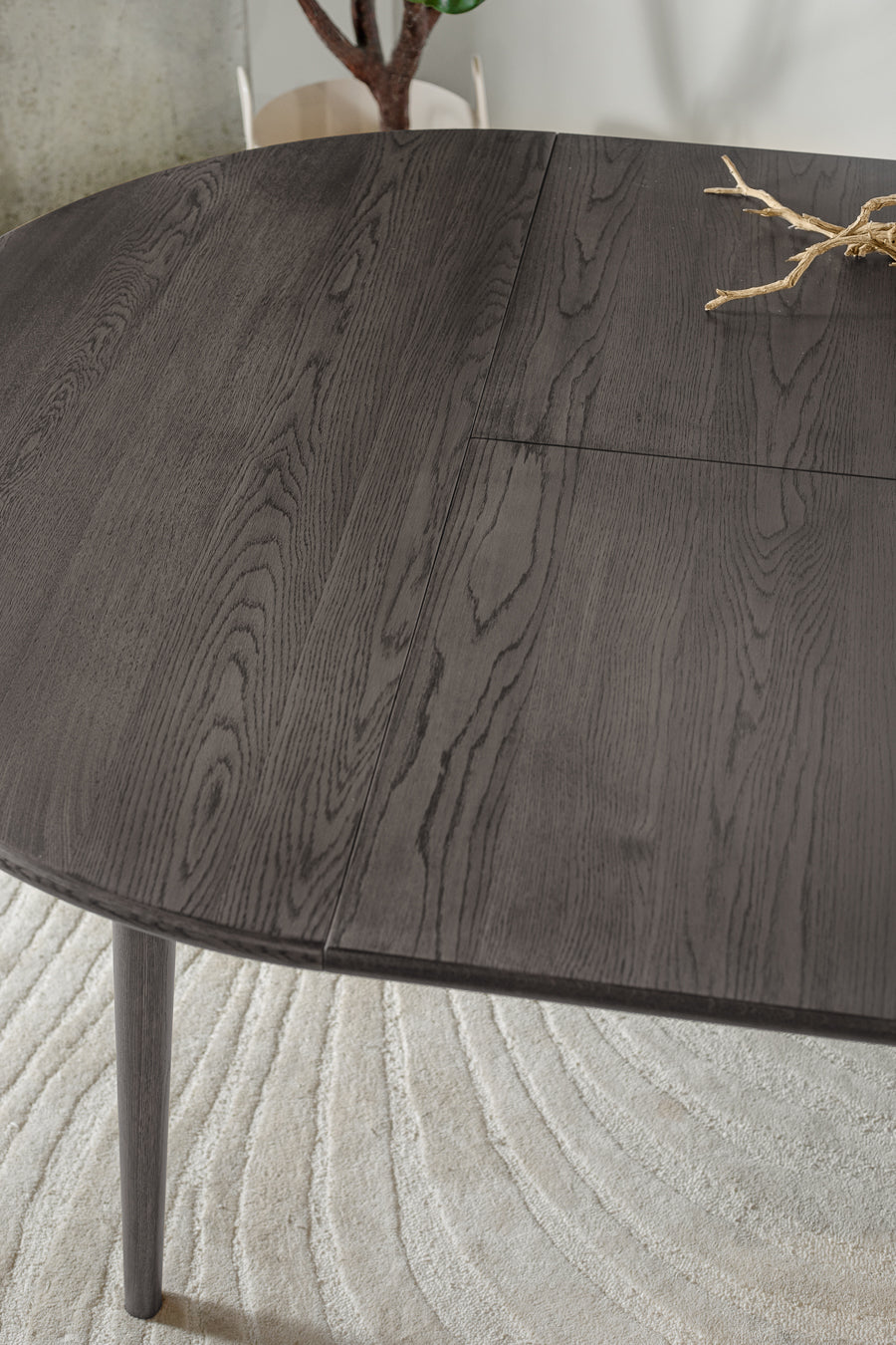 שולחן מרטינה עגול נפתח בלאק