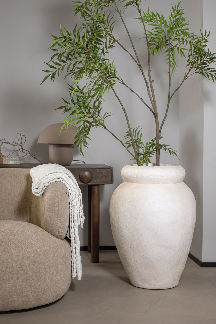 כד פרימיטיב ווייט