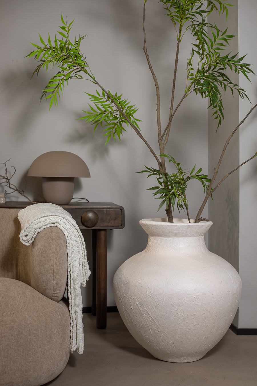 כד פרימיטיב ווייט