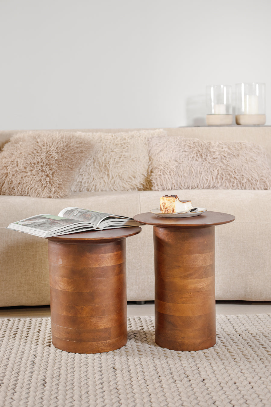 שולחן קוסמוס ווד בראון