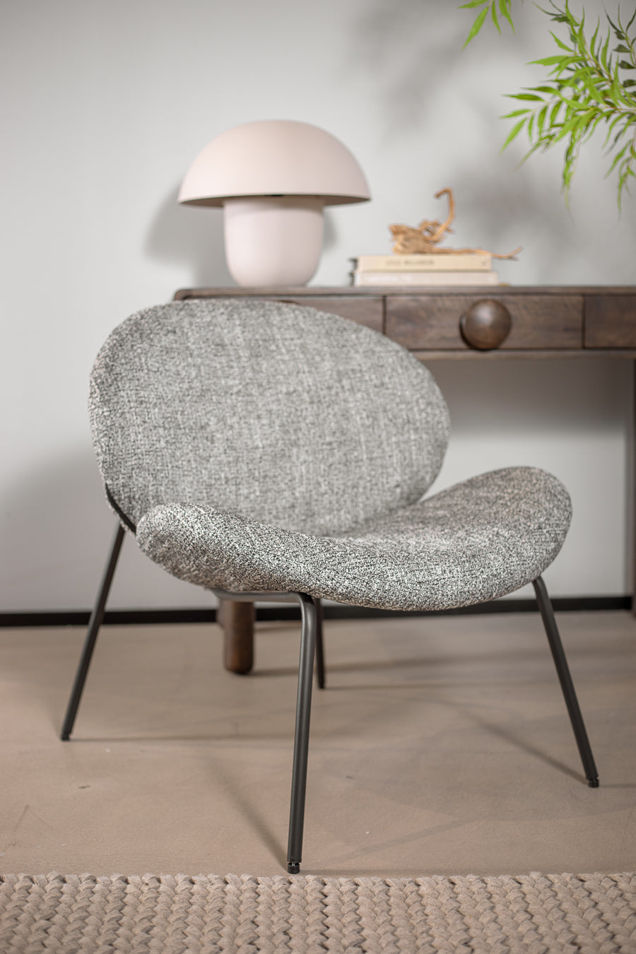 לאונג' צ'ייר לייזי מדיסון סמוק