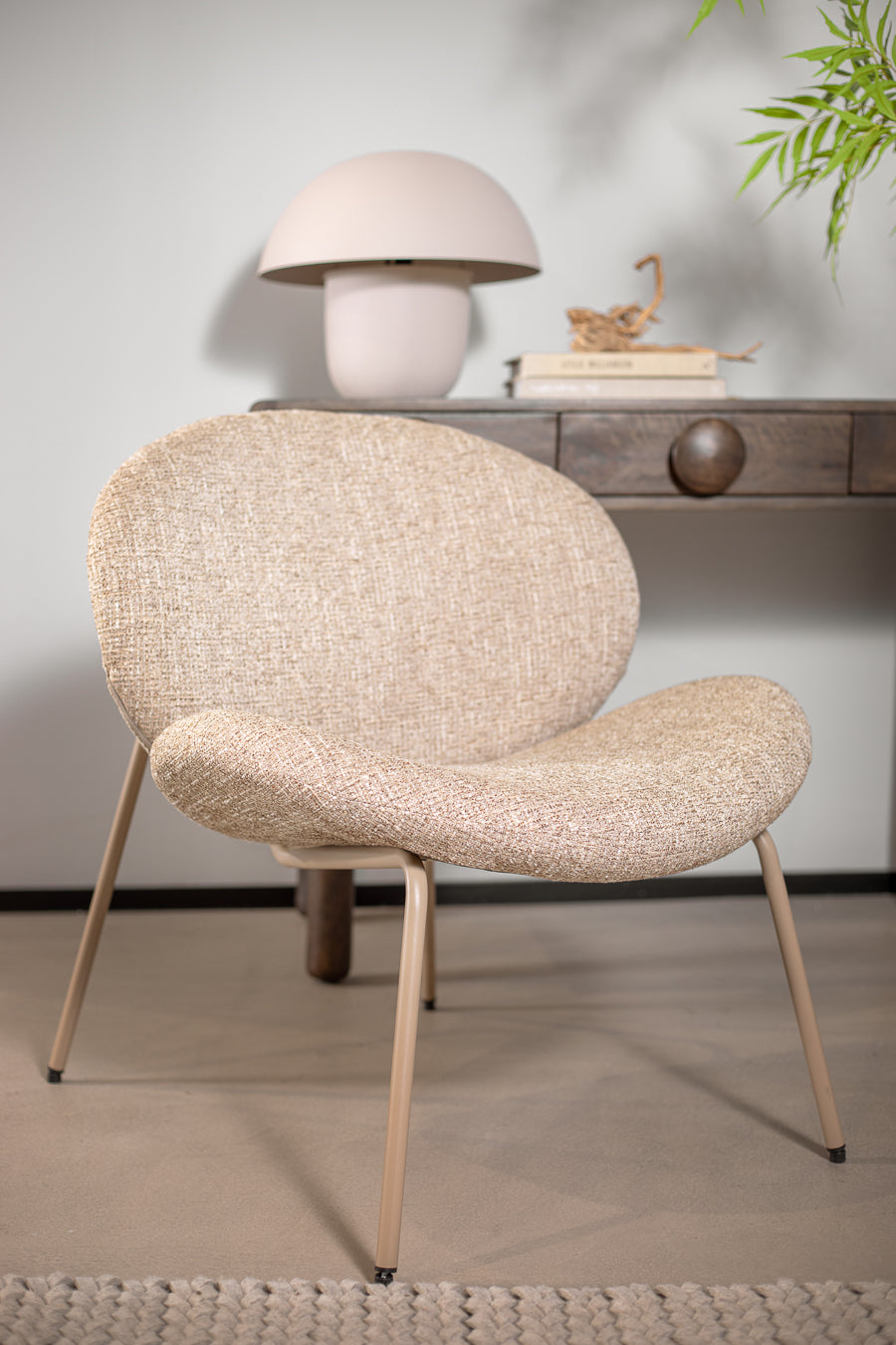 לאונג' צ'ייר לייזי מדיסון קפוצ'ינו