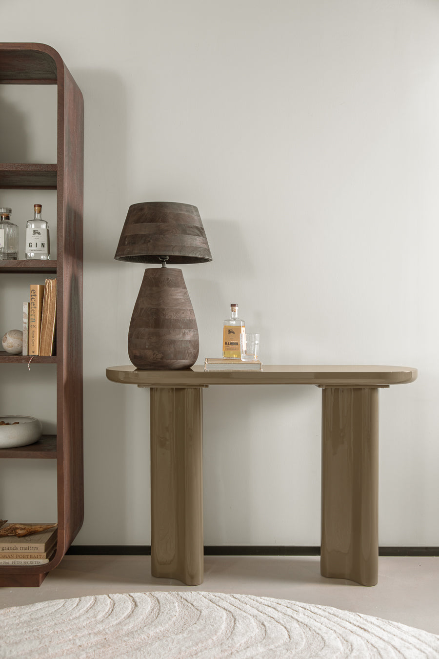 קונסולה גלוסי גרין