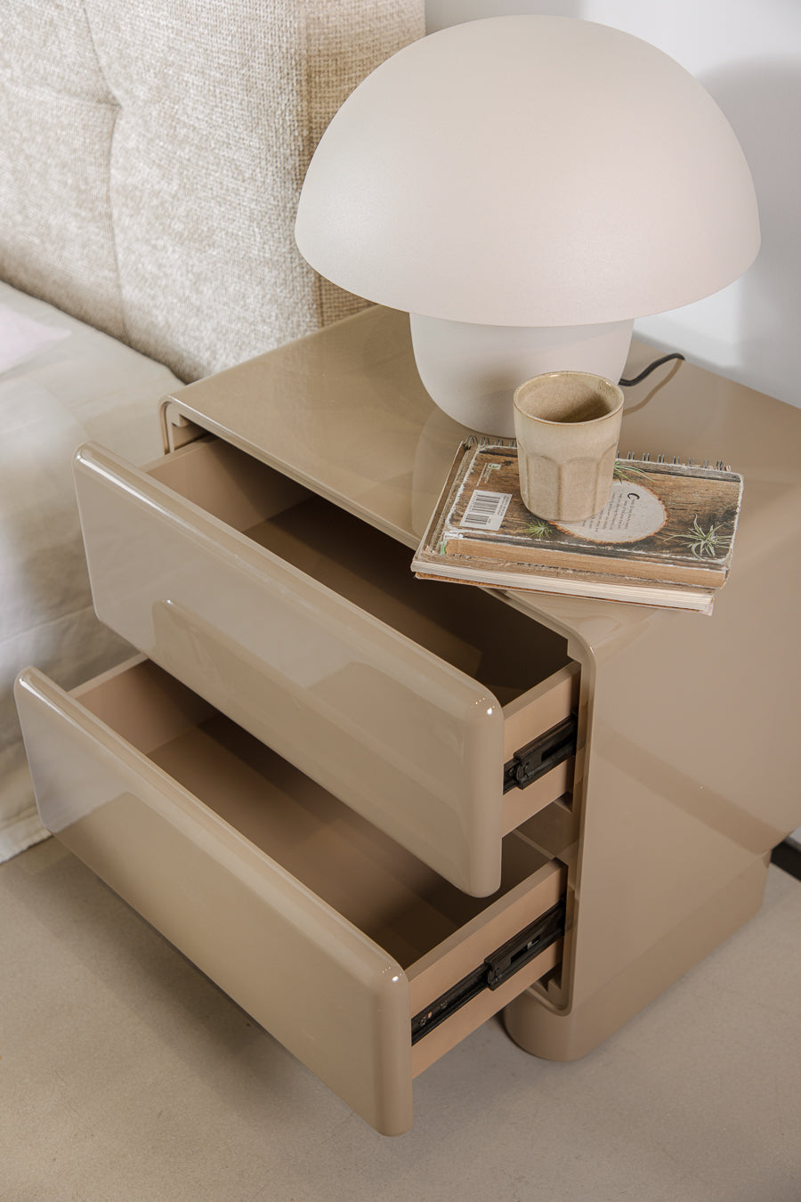 מנורת שולחן מאשרום מט סנד