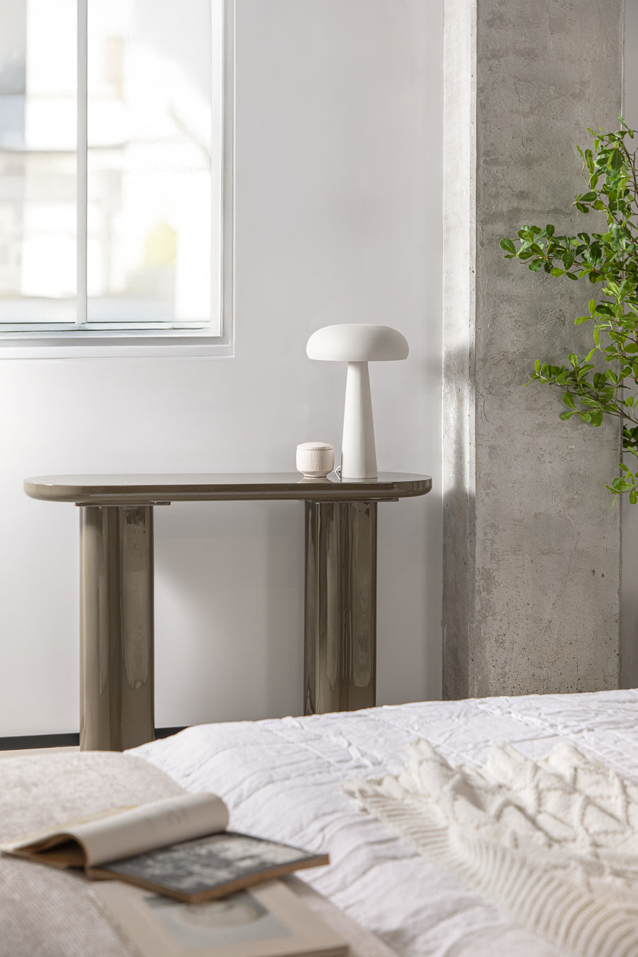 מנורת שולחן מאשרום מט אייבורי