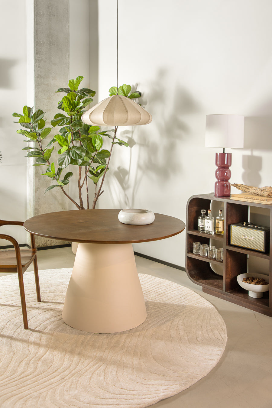 שולחן קוסמוס ראונד