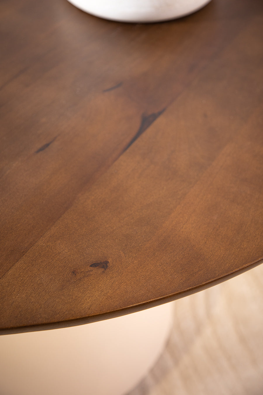 שולחן קוסמוס ראונד