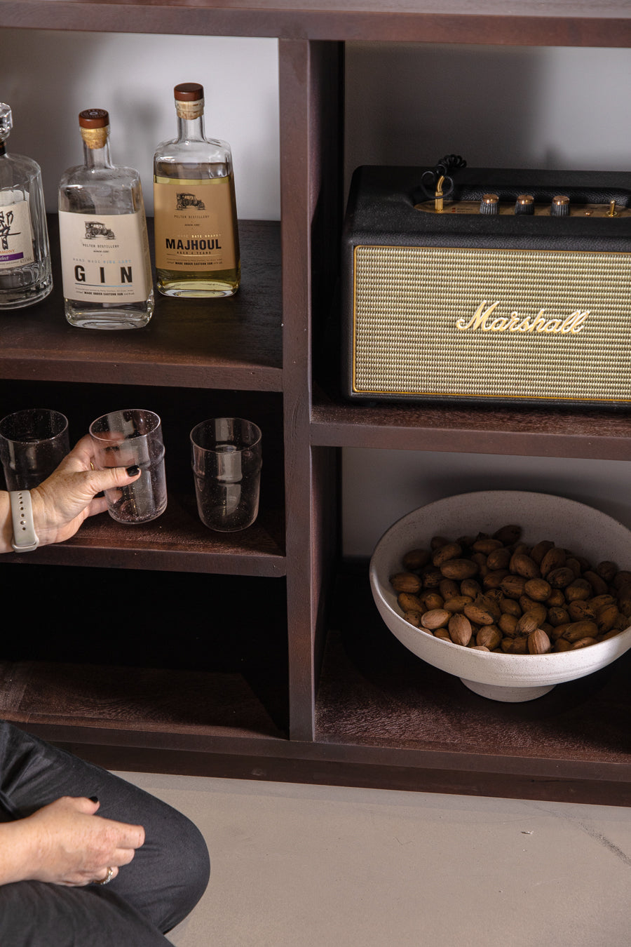 מדפים לוסט וולנאט