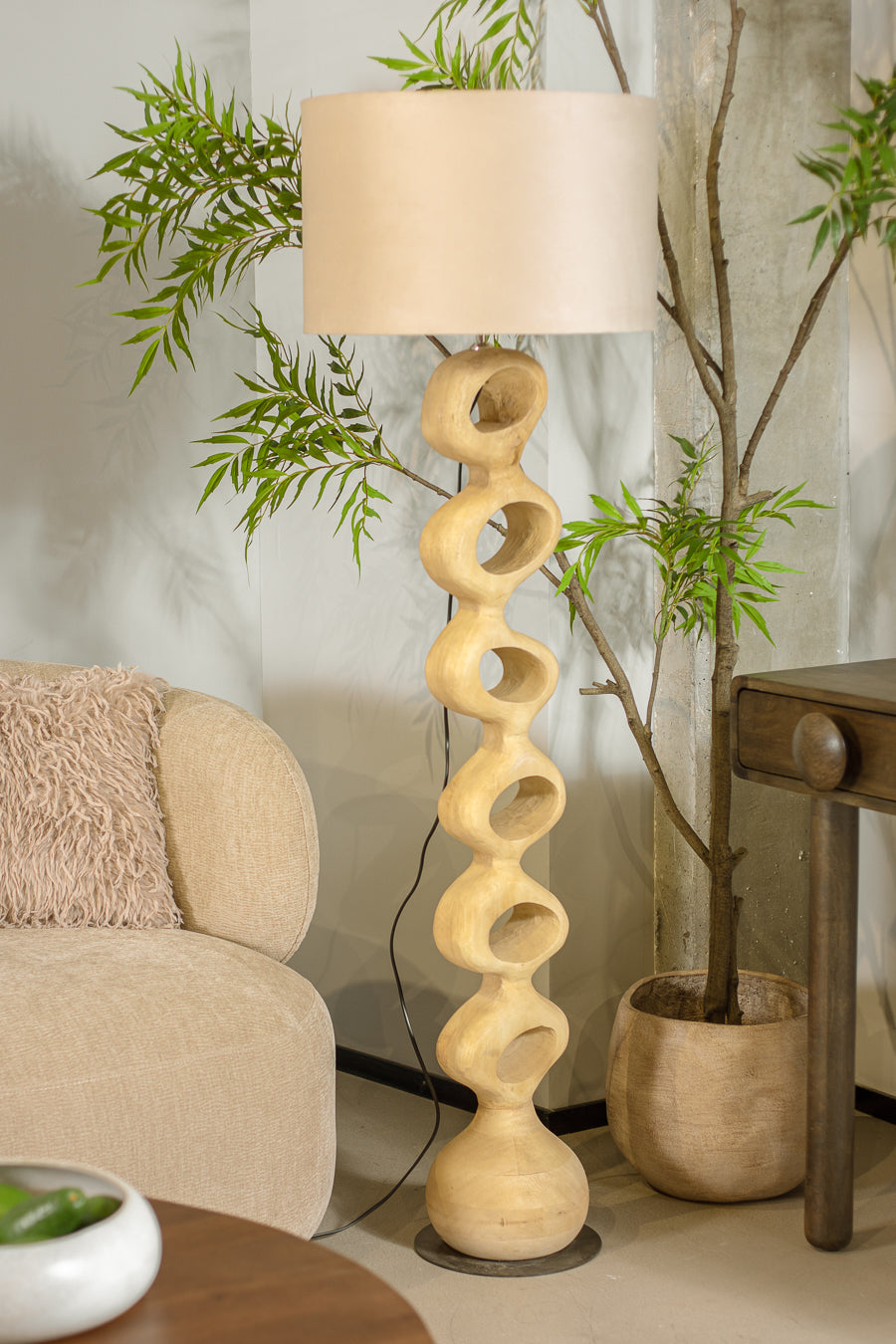 מנורה ריצפה לוסט רינגס נטוראל