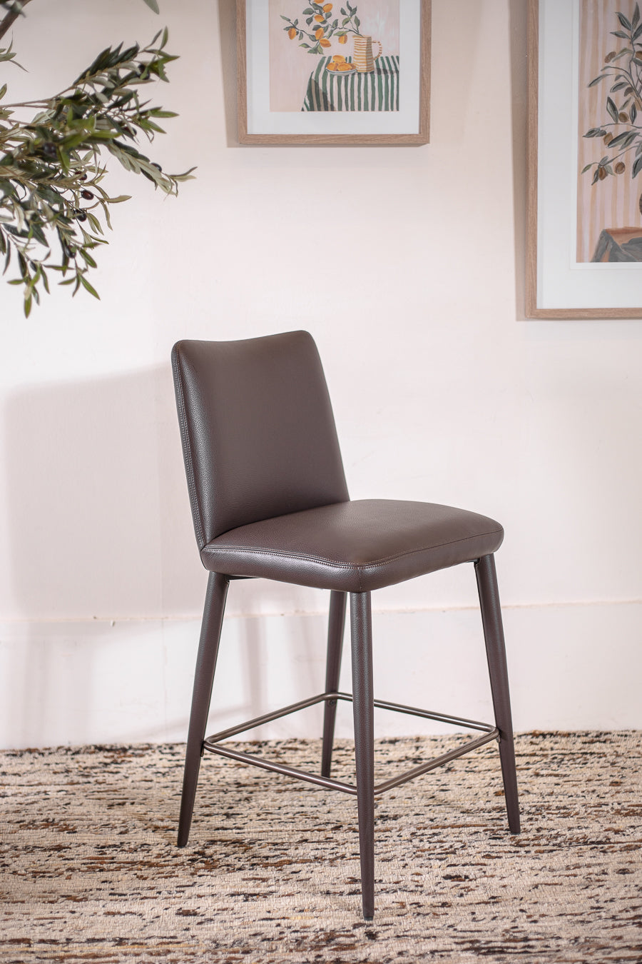 כיסא בר פרדריק צ'וקולט