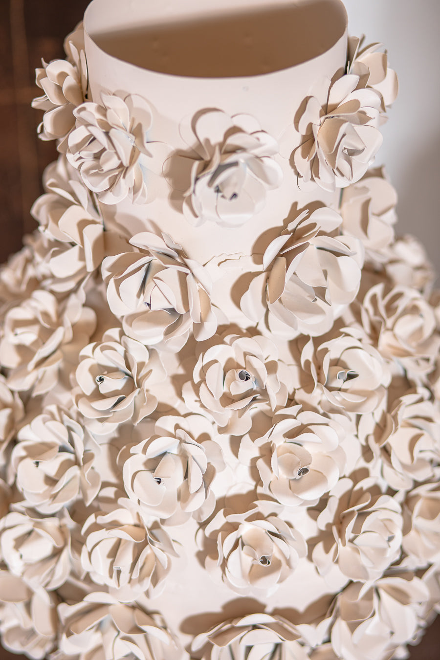 Vase Blooming White L