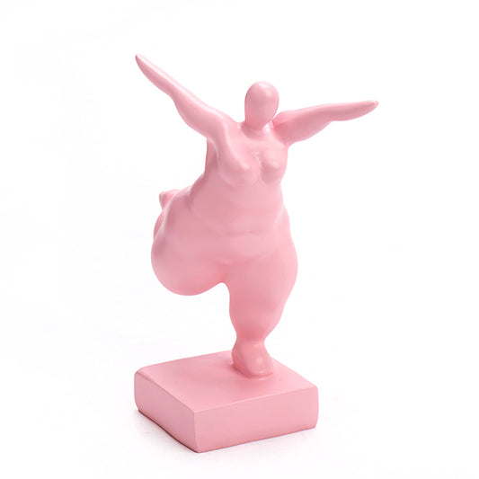 פסל יוגה מאמה פינק